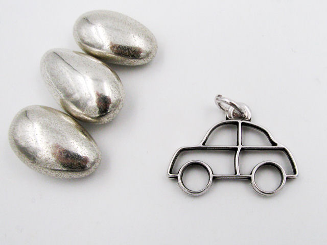 Ciondolo in argento con auto di Formula-1