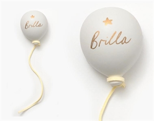 C1601/1 PALLONCINO CALAMITA BIANCO+SCRITTA ASS/4 5x4x3cm 12xSC